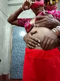 Village_lover webcam model stream image