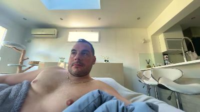 justeqqun webcam model stream image