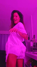 Lindamenda33 webcam model stream image