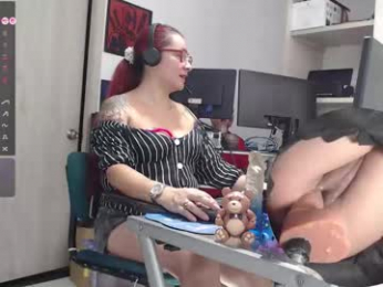 leidycrstnch21 webcam model stream image