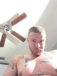 DadDDick925 webcam model stream image