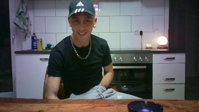 MrGeiZ2512 webcam model stream image