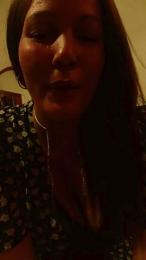 Laryrox webcam model stream image