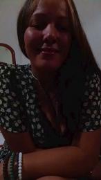 Laryrox webcam model stream image