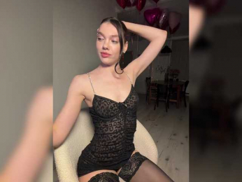 GlamModelHoney webcam model stream image