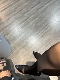 Yisingfeersirb webcam model stream image