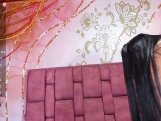 luna-maisonn webcam model stream image