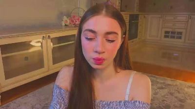 LilianHathaway webcam model stream image