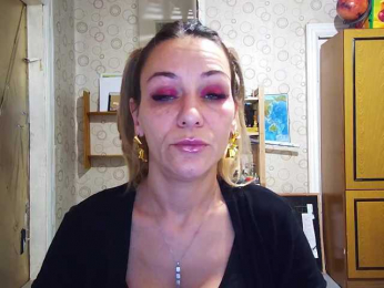 krisred webcam model stream image