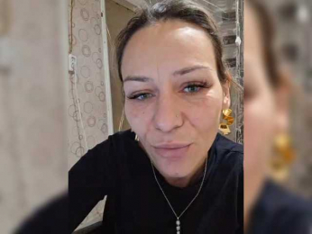 krisred webcam model stream image