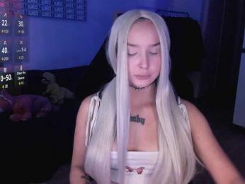 AshMila webcam model stream image