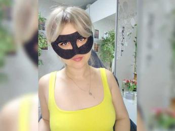 blackmask_ webcam model stream image