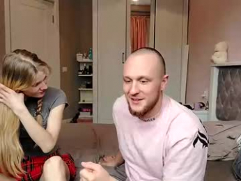 daisy_couple webcam model stream image