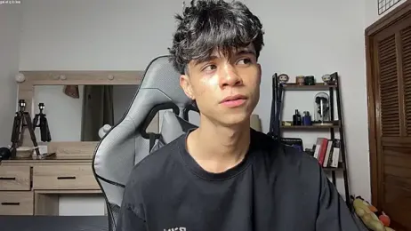 OopsAgain_ webcam model stream image