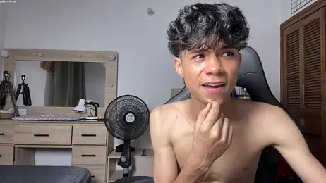 OopsAgain_ webcam model stream image