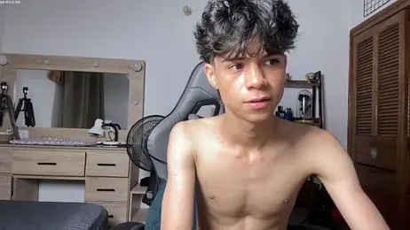 OopsAgain_ webcam model stream image