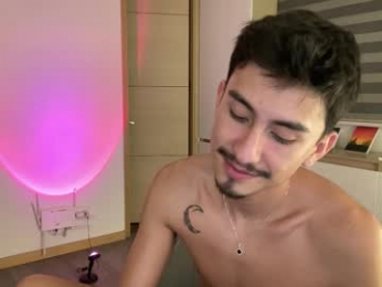 sweettaaron webcam model stream image