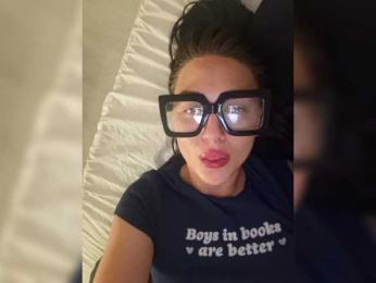 Twixxsex webcam bongacams model stream image