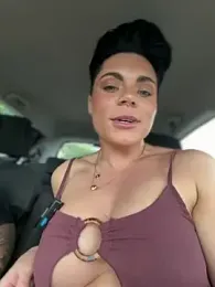 LukeLouHarvey webcam model stream image