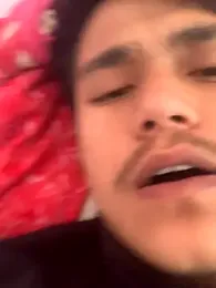 Hullax webcam stripchat model stream image