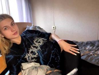 ElliWagemann webcam model stream image