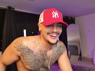 Colton White webcam model stream image