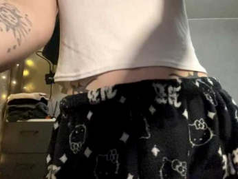 meowluly webcam model stream image