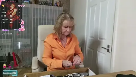 TopazCamgirl webcam model stream image