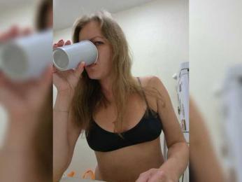 Mia-Carnival webcam model stream image