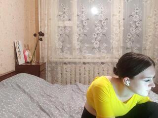 Mila Frutos webcam model stream image