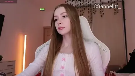 Annelitt webcam model stream image