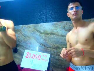 Kenn & Drey webcam model stream image