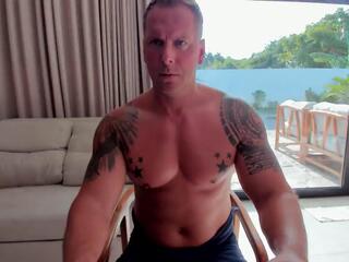Leoboy webcam model stream image