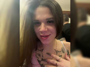 Flipflapsolo webcam model stream image