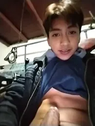 carlos15ze webcam stripchat model stream image