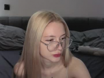 kvetapin webcam model stream image