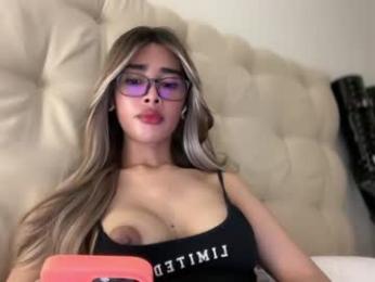 worthy_bigcock_bigcum webcam model stream image