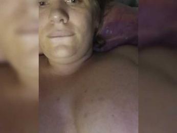 Tatka4 webcam bongacams model stream image