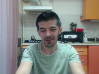 Dale E webcam model stream image