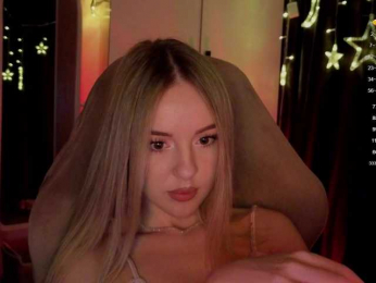 Nestyzz webcam bongacams model stream image