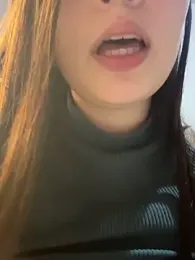 __Lorelain__ webcam model stream image