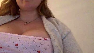 Girlluna webcam cam4 model stream image