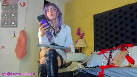 VeronikaBloom_ webcam model stream image