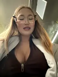 Aiko_Yumi webcam model stream image