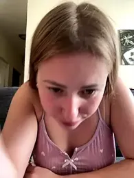 AlisaWhite webcam model stream image