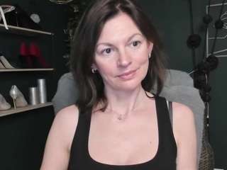 viviankiss webcam model stream image