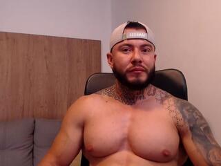 Lian Jones webcam model stream image