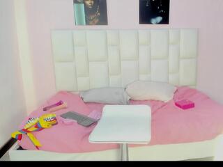 Katniss K webcam model stream image