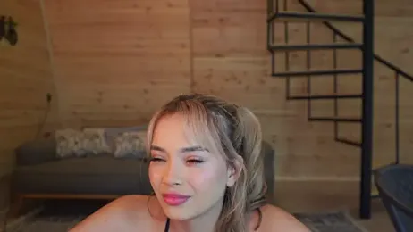 Vanesse_ webcam stripchat model stream image
