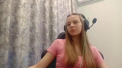 NinfaMowers webcam model stream image